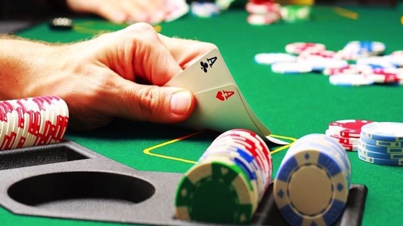Chiến thuật cá cược Poker ổn định cùng UK88